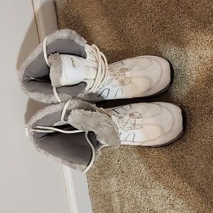 Quest size 7 winter boots